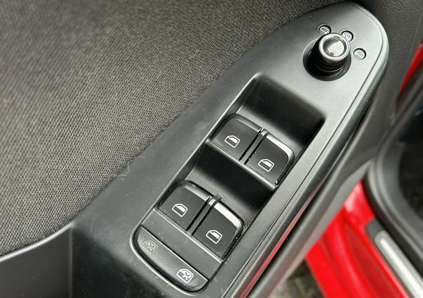 Audi A5 cena 42900 przebieg: 268000, rok produkcji 2011 z Sławno małe 154